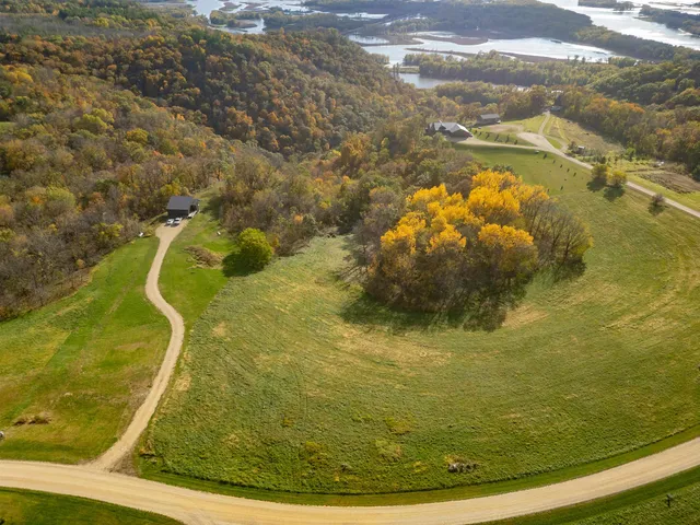 $69,500 | 65567 Grand View Drive, De Soto, WI 54624