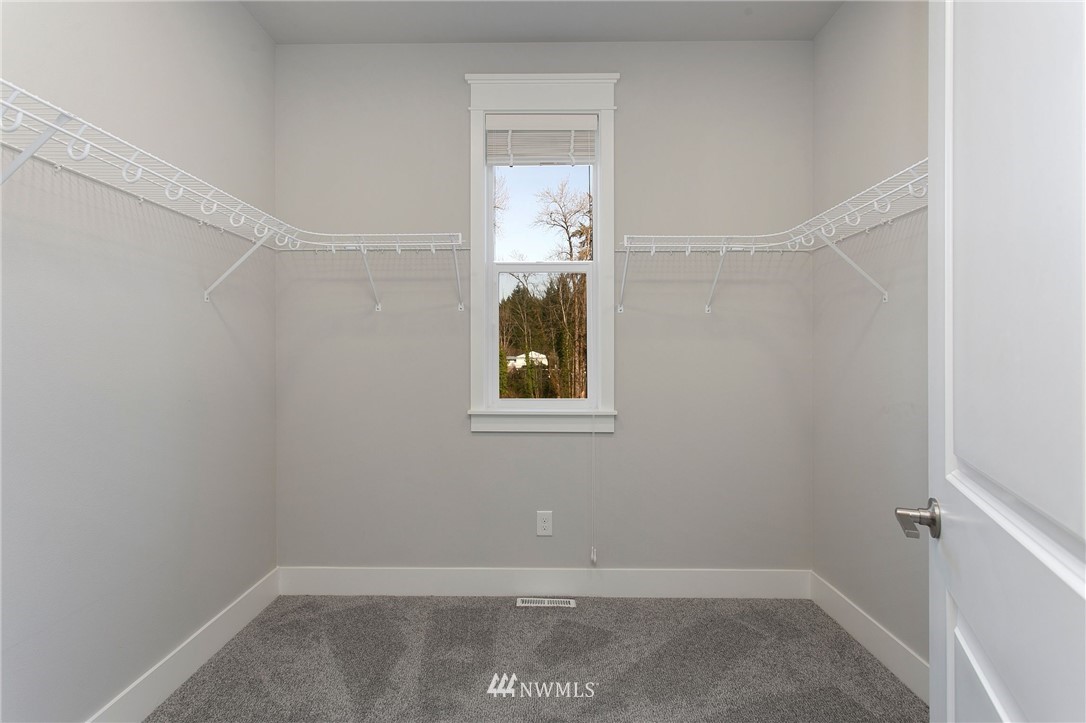 322 Graham Avenue Southeast Renton, WA 98059 - Photo 23 of 39 a view of a small space
