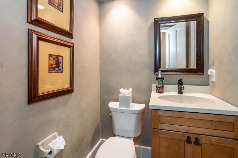 24 Brookfield Way Mendham, NJ 07945 - Photo 19 of 32