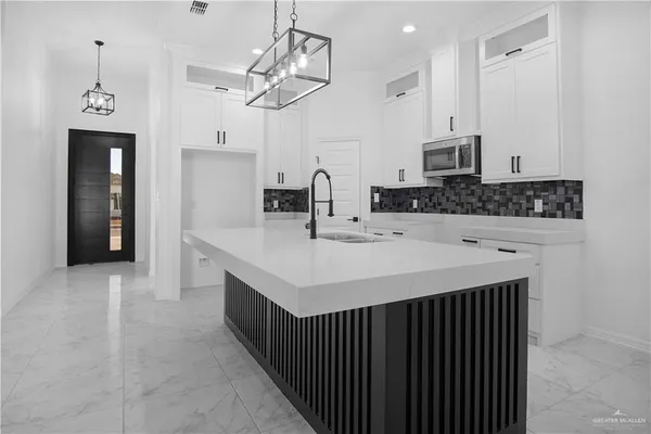 $269,000 | 4021 Carol Lane, Edinburg, TX 78542