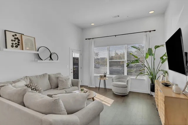 $414,500 | 1677 54th Avenue North, Unit 126, Nashville, TN 37209