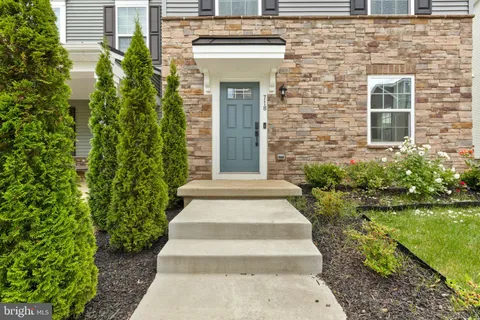 $469,900 | 718 Kalmar Lane, Middletown, DE 19709