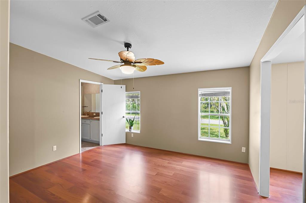 14228 Mistletoe Way Astatula, FL 34705 - Photo 12 of 41