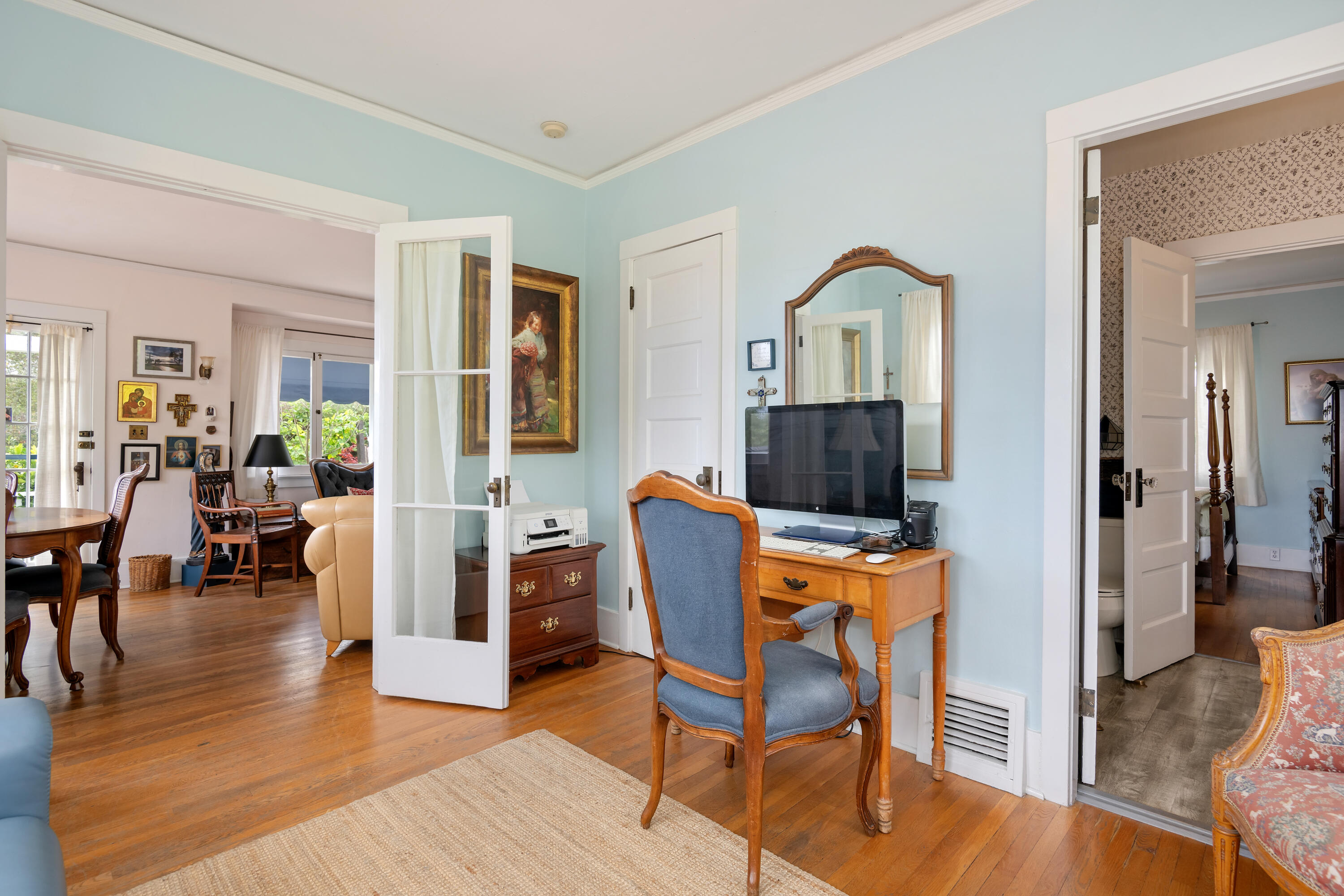 512 East Islay Street Santa Barbara, CA 93101 - Photo 18 of 25 a living room with furniture and wooden floor
