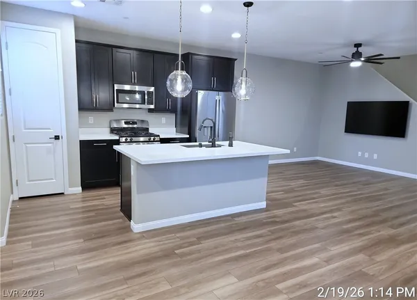 $2,000 | 716 North Water Street, Henderson, NV 89015