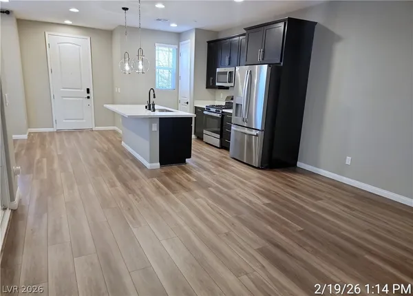 $2,000 | 716 North Water Street, Henderson, NV 89015