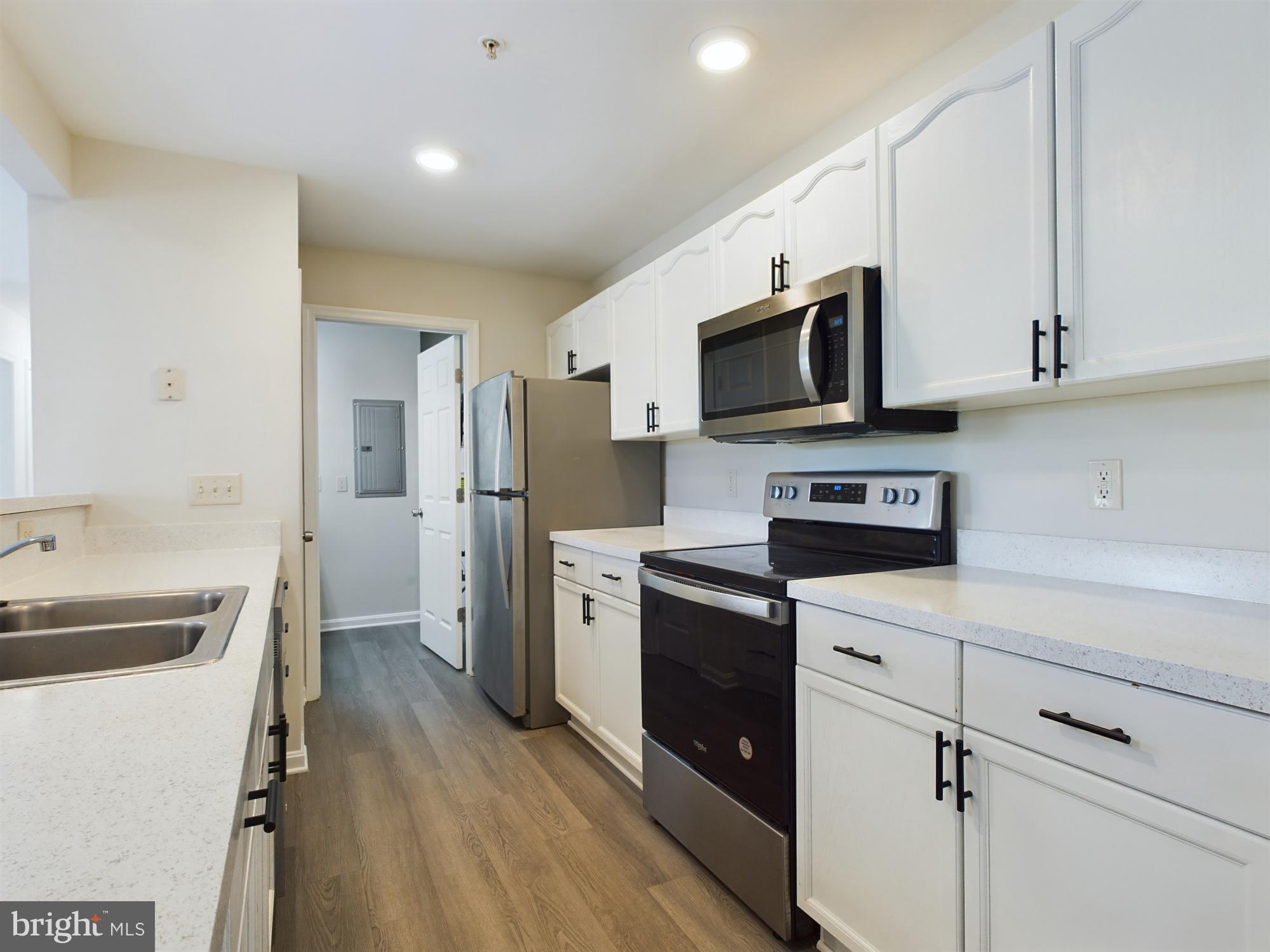 302 Baughmans Lane, Unit M Frederick, MD 21702 - Photo 13 of 39