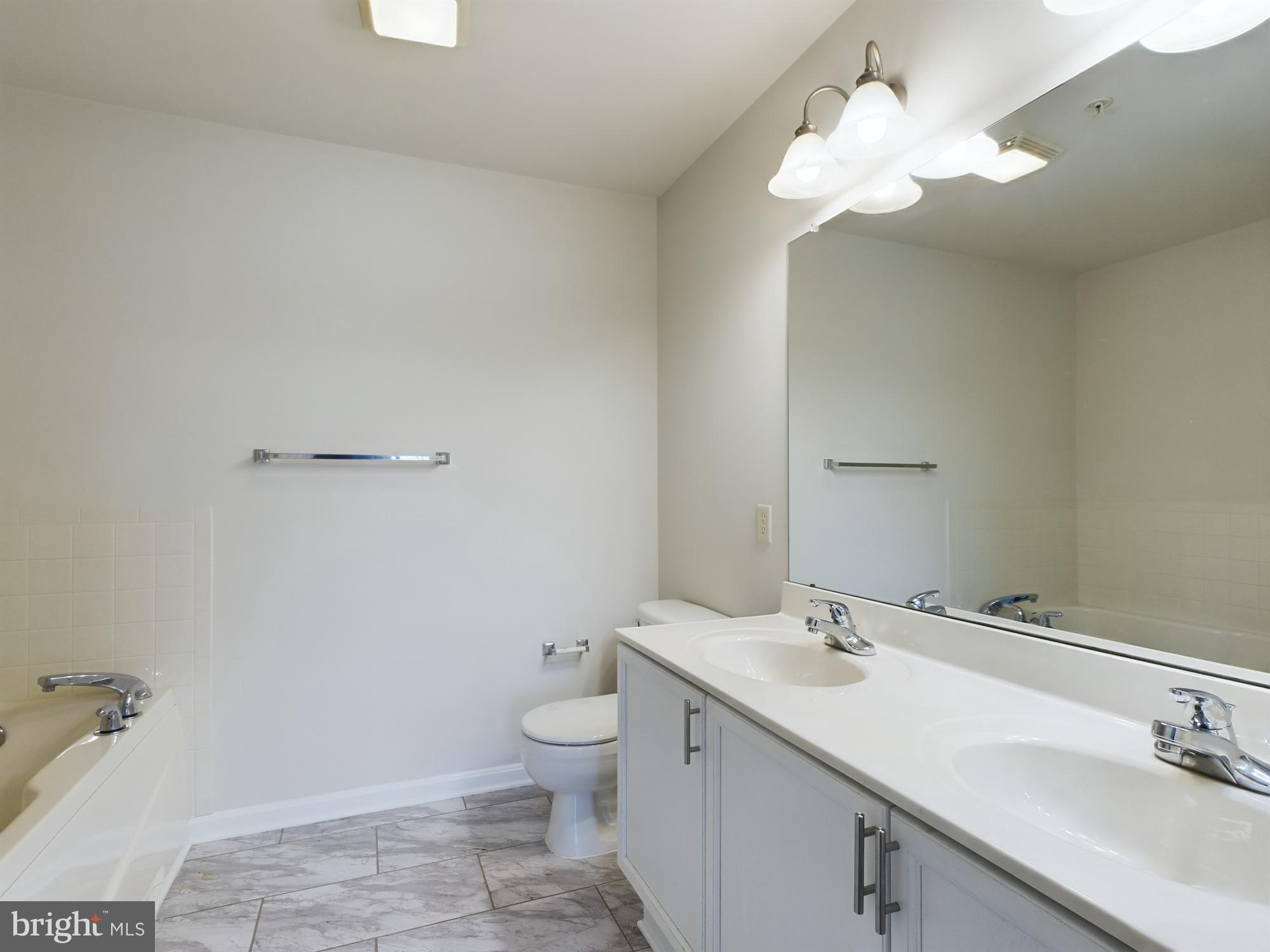 302 Baughmans Lane, Unit M Frederick, MD 21702 - Photo 27 of 39