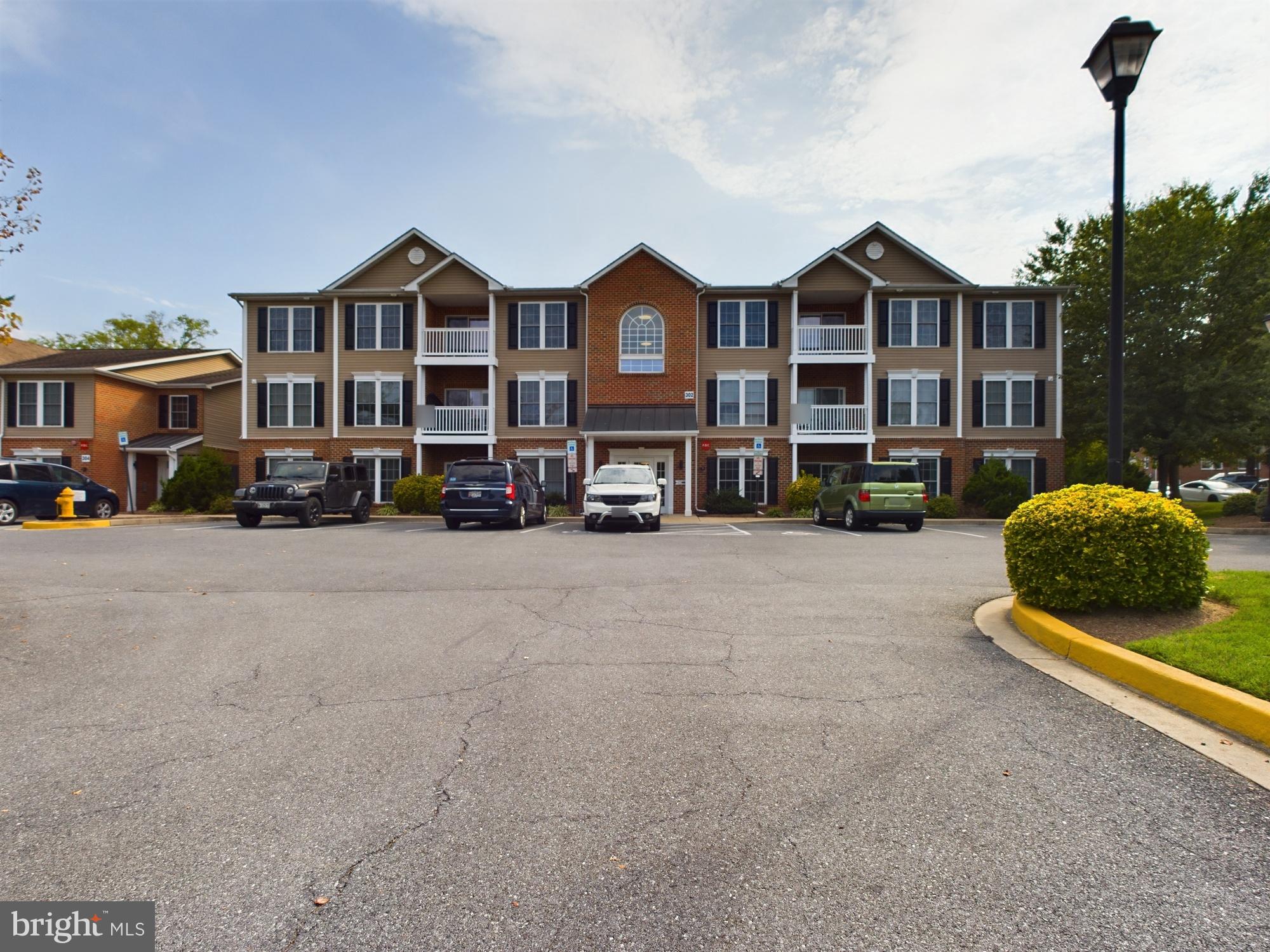 302 Baughmans Lane, Unit M Frederick, MD 21702 - Photo 34 of 39