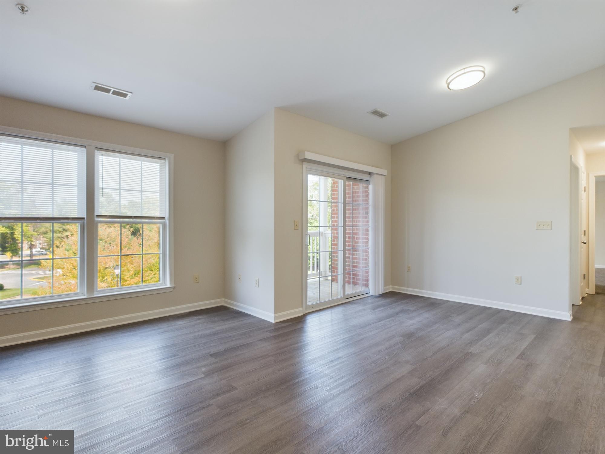 302 Baughmans Lane, Unit M Frederick, MD 21702 - Photo 10 of 39