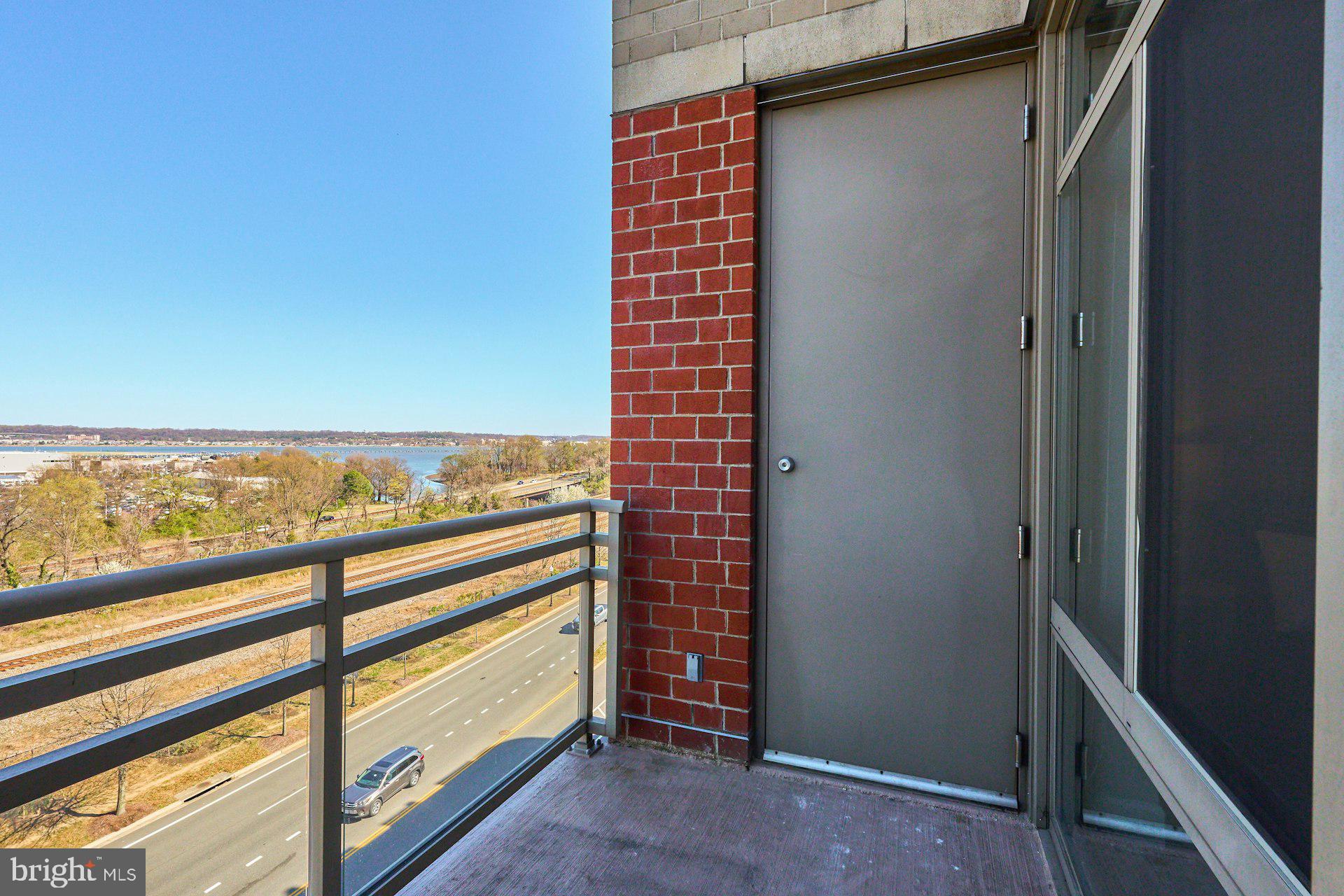 3650 South Glebe Road, Unit 652 Arlington, VA 22202 - Photo 30 of 54 a view of balcony