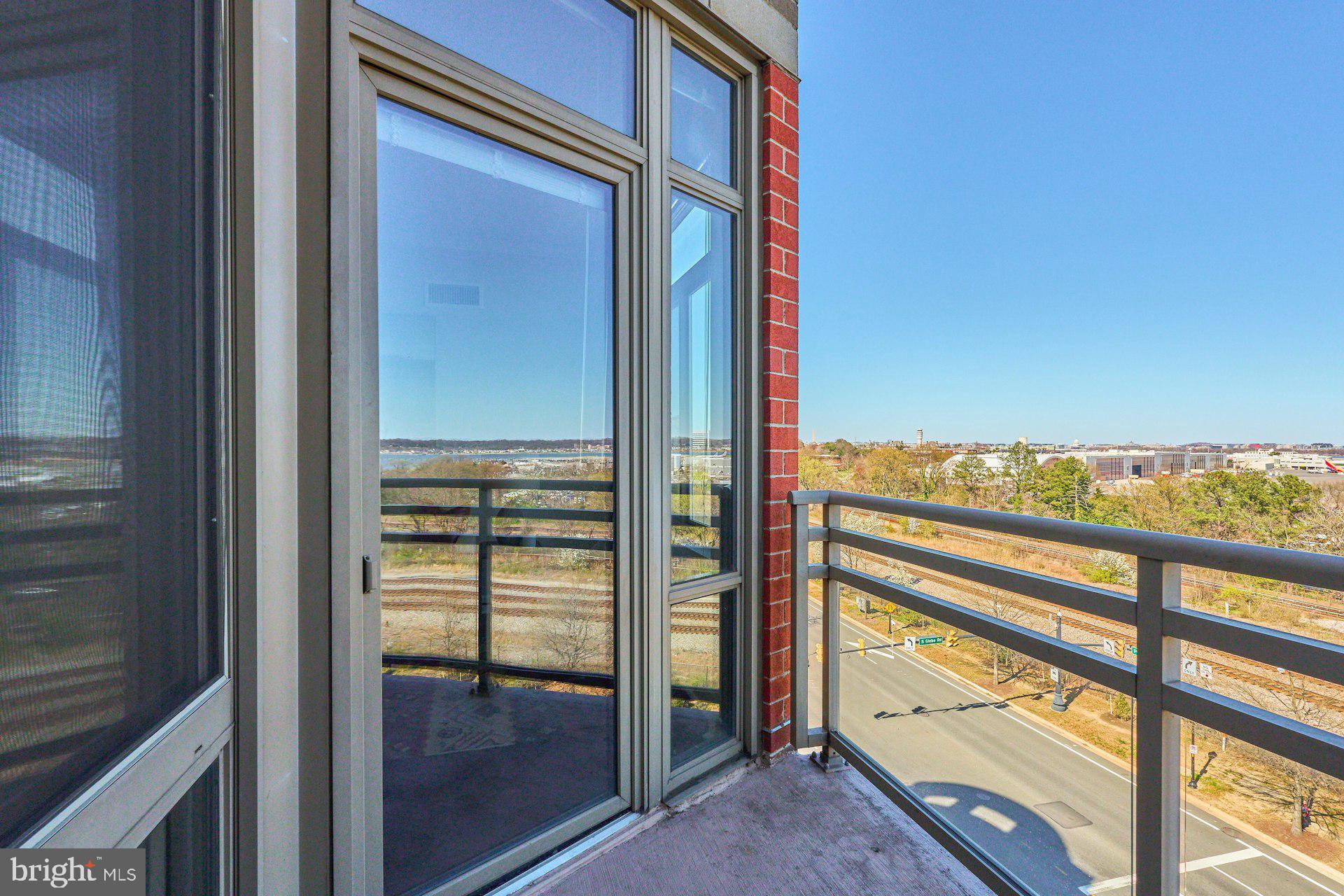 3650 South Glebe Road, Unit 652 Arlington, VA 22202 - Photo 31 of 54 a view of a balcony