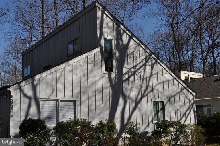 9328 Raintree Road Burke, VA 22015 - Photo 1 of 13 Exterior (Main)