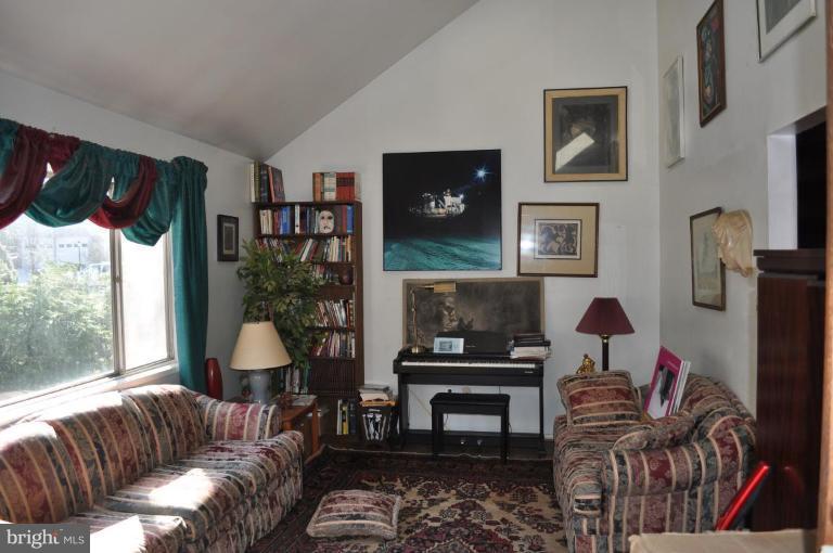 9328 Raintree Road Burke, VA 22015 - Photo 7 of 13 Living Room
