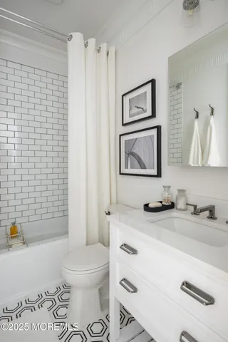 $2,399,000 | 2 Cranbury Brook Drive, Millstone Township, NJ 08535