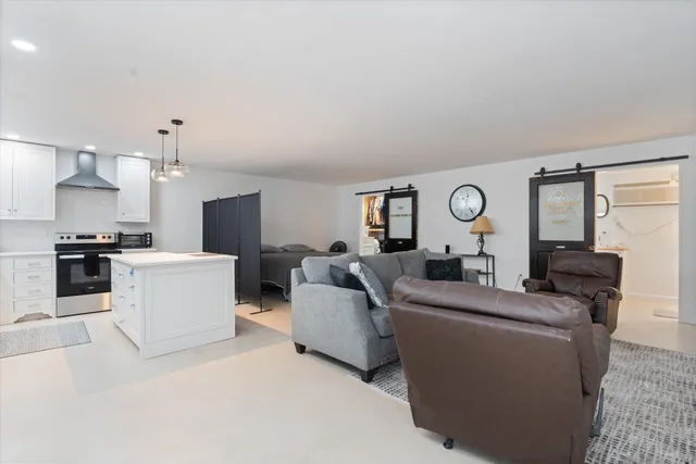 $1,925,000 | 2157 Abiff Road, Burns, TN 37029