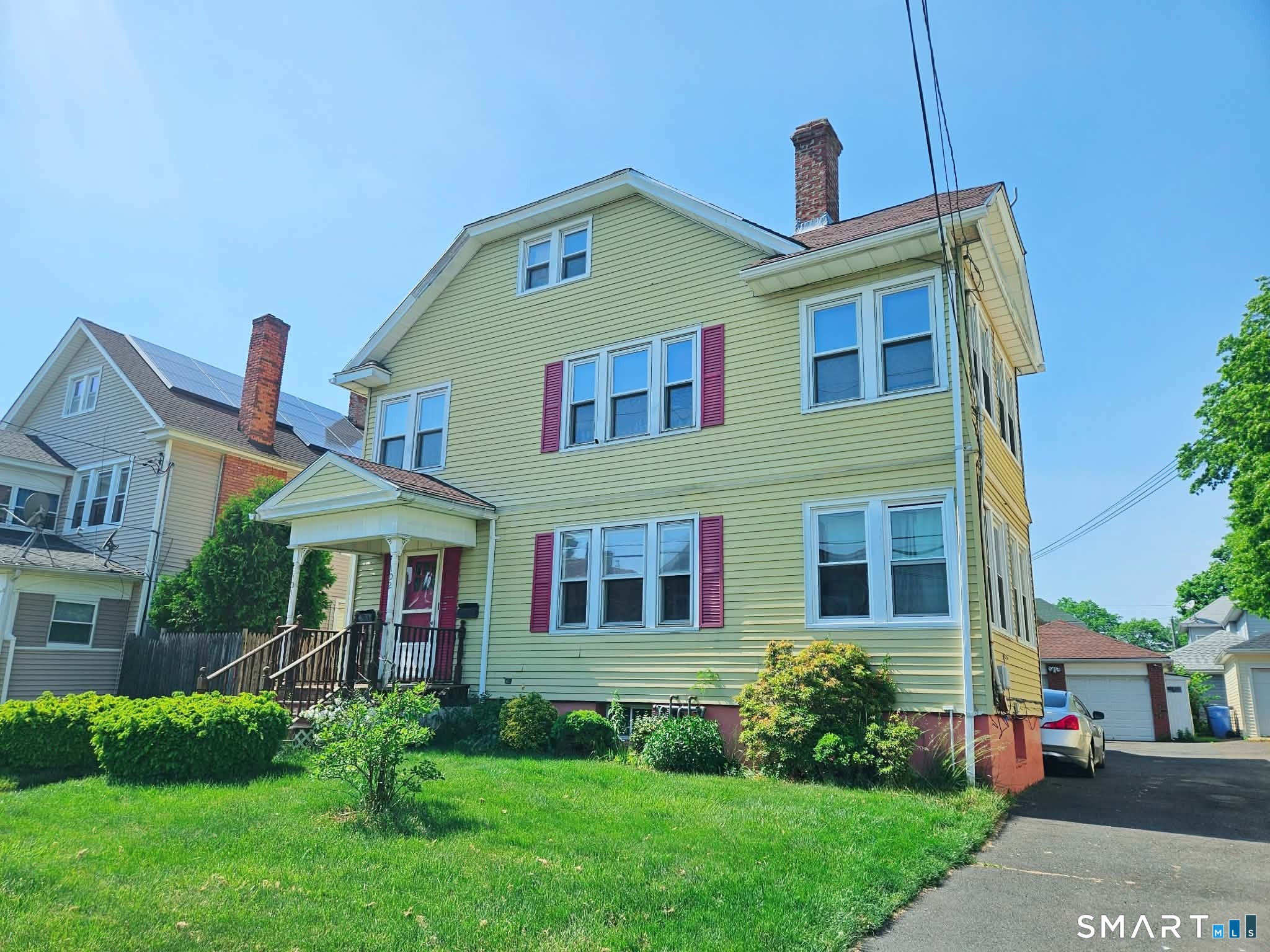 102-104 Mapleton Street Hartford, CT 06114 - Photo 1 of 16