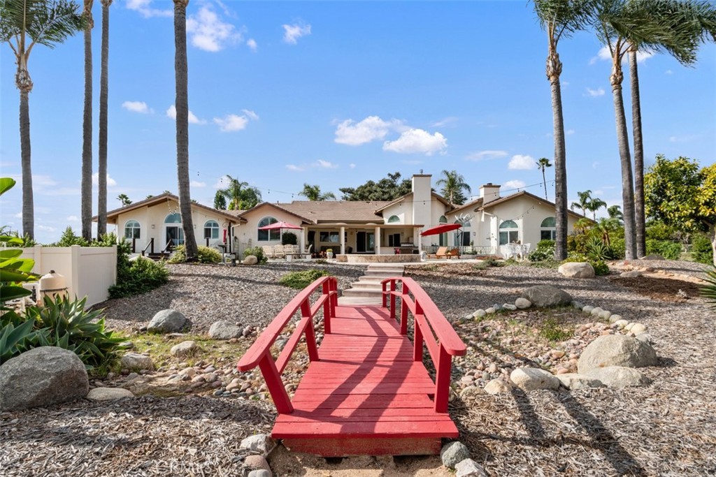 3950 Concordia Lane Fallbrook, CA 92028 - Photo 44 of 51 a view of roof with sitting area