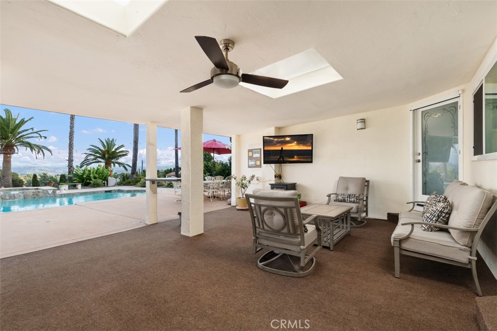 3950 Concordia Lane Fallbrook, CA 92028 - Photo 8 of 51 Outdoor Covered Living Space