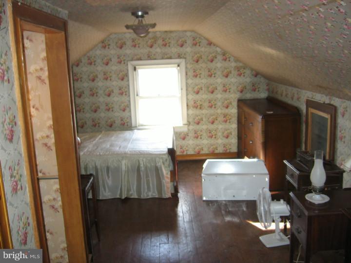 205 Upland Road Brookhaven, PA 19015 - Photo 16 of 25 Bedroom 5