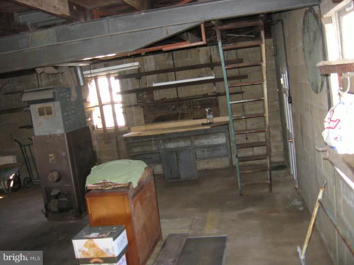 205 Upland Road Brookhaven, PA 19015 - Photo 24 of 25 Garage