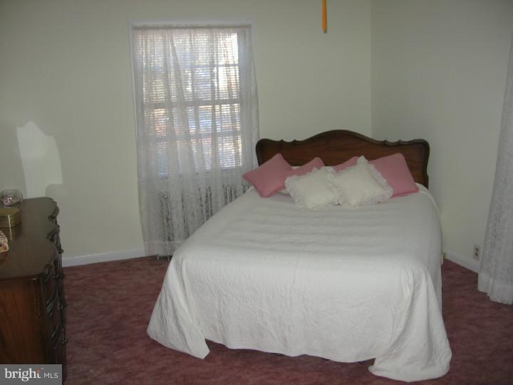 205 Upland Road Brookhaven, PA 19015 - Photo 10 of 25 Bedroom - Main