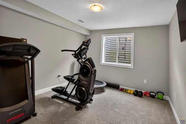 $489,900 | 2218 Southeast Saturn Drive, Topeka, KS 66605