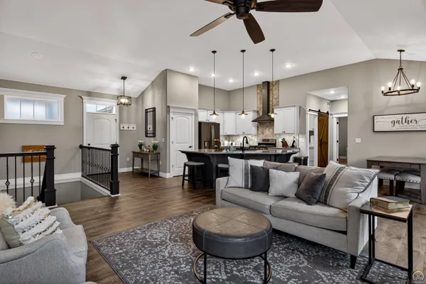 $489,900 | 2218 Southeast Saturn Drive, Topeka, KS 66605