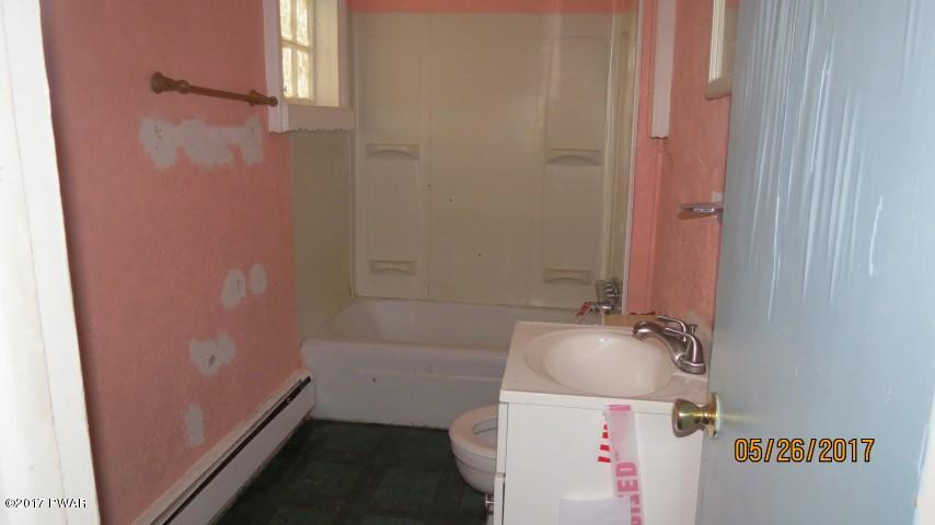 1453 Main Street Browndale, PA 18421 - Photo 7 of 21