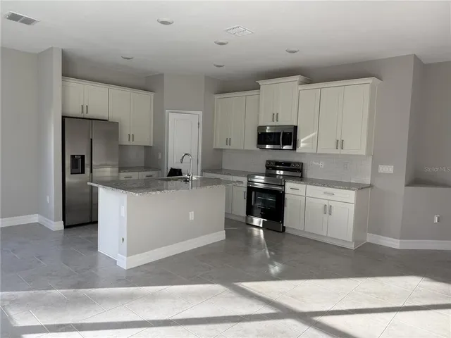 $2,100 | 4298 North Salford Boulevard, North Port, FL 34286