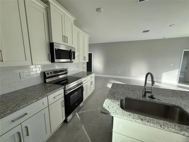 $2,100 | 4298 North Salford Boulevard, North Port, FL 34286