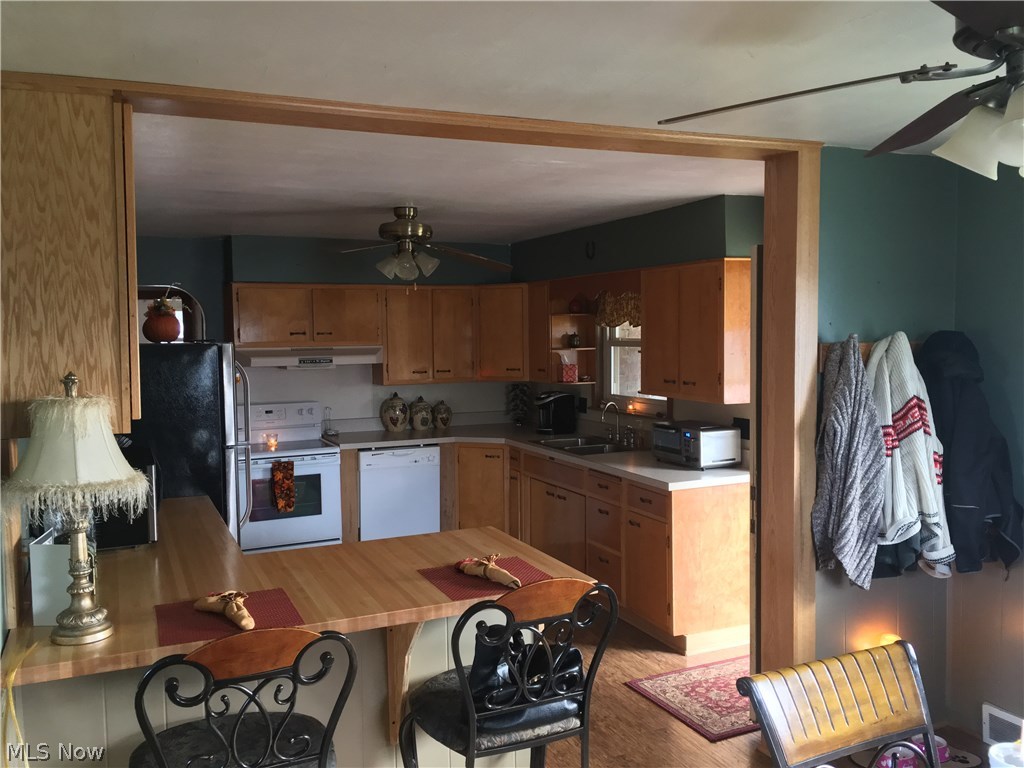 2135 East Garfield Road New Springfield, OH 44443 - Photo 3 of 11