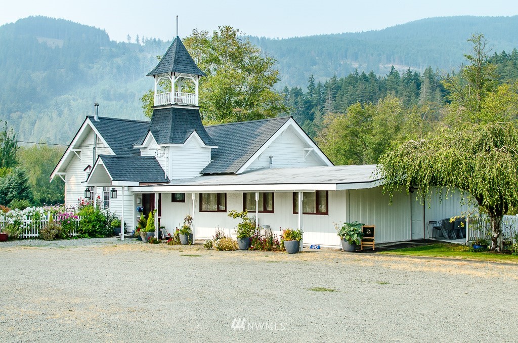 3685 Legg Road Bow, WA 98232 - Photo 1 of 10 Gallery Image 1