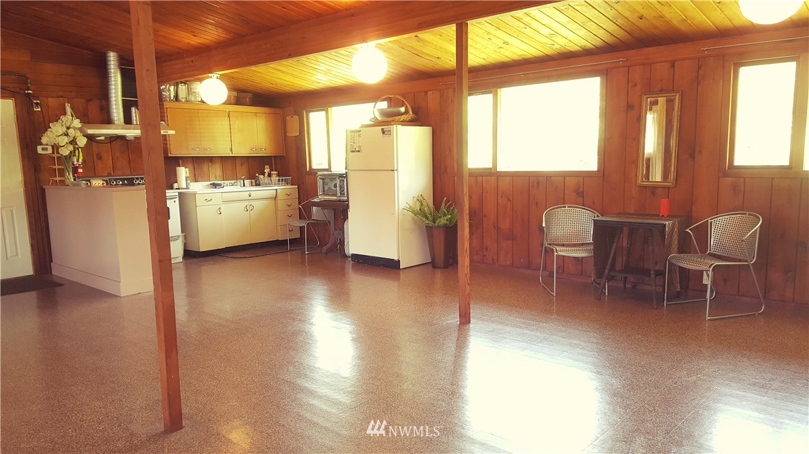 3685 Legg Road Bow, WA 98232 - Photo 2 of 10 Gallery Image 2