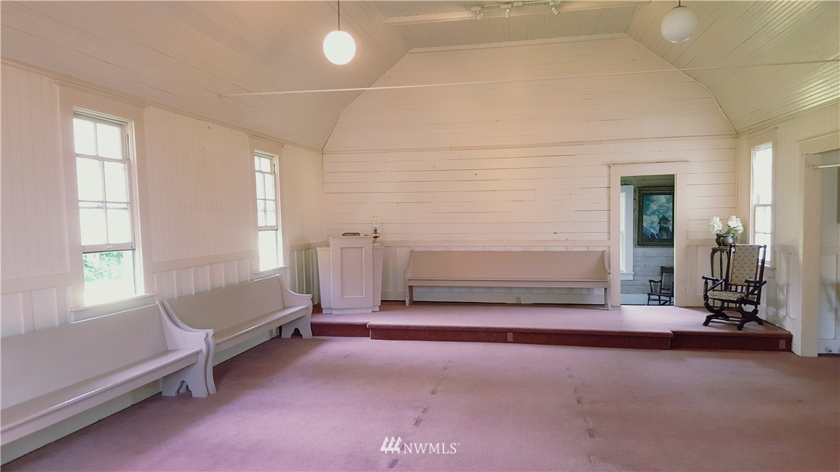 3685 Legg Road Bow, WA 98232 - Photo 5 of 10 Gallery Image 5