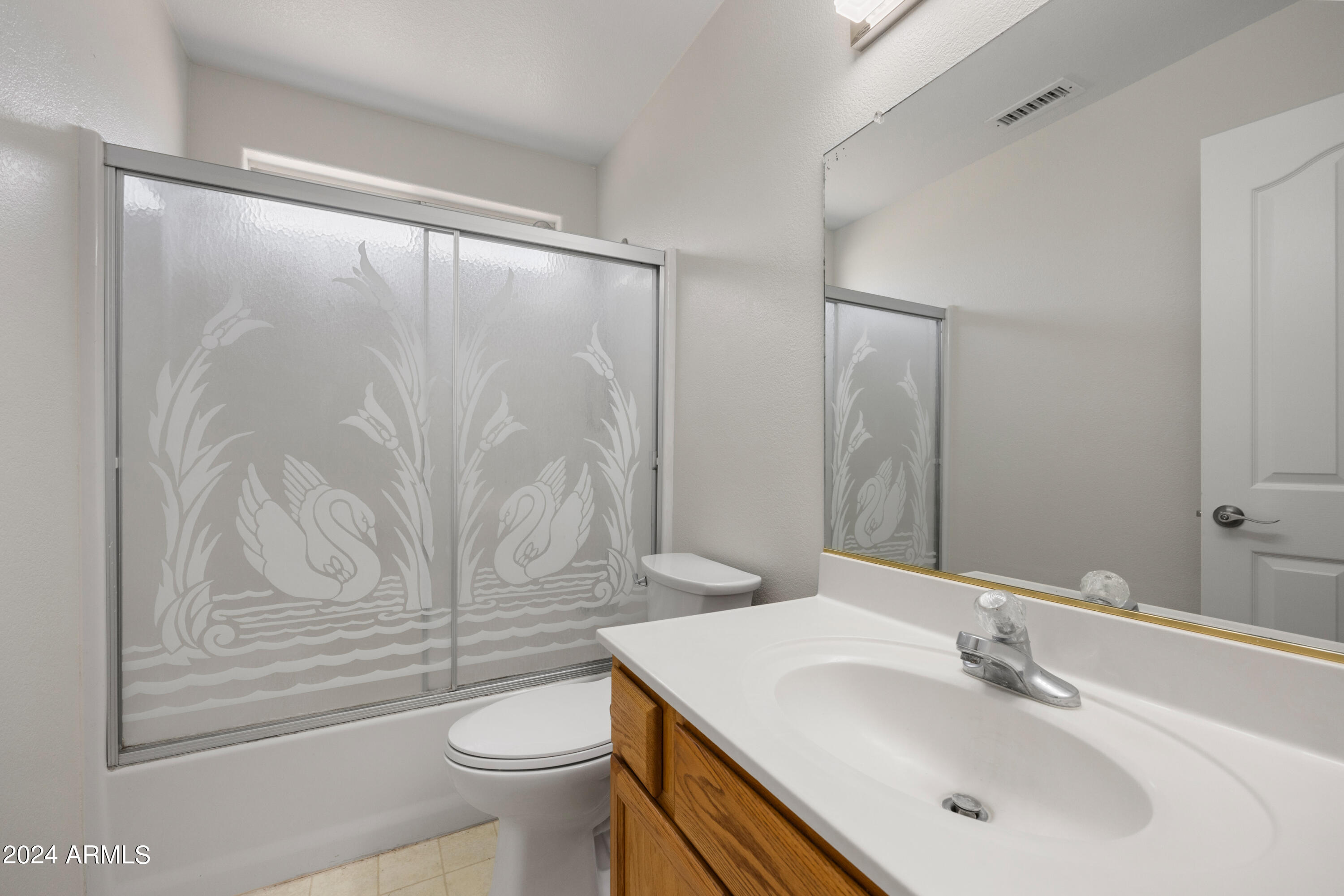 24600 Prairie Way Paulden, AZ 86334 - Photo 9 of 23 09-Bathroom