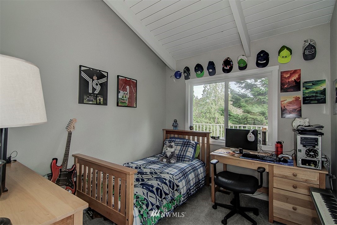 12408 Southeast 98th Street Renton, WA 98056 - Photo 13 of 25
