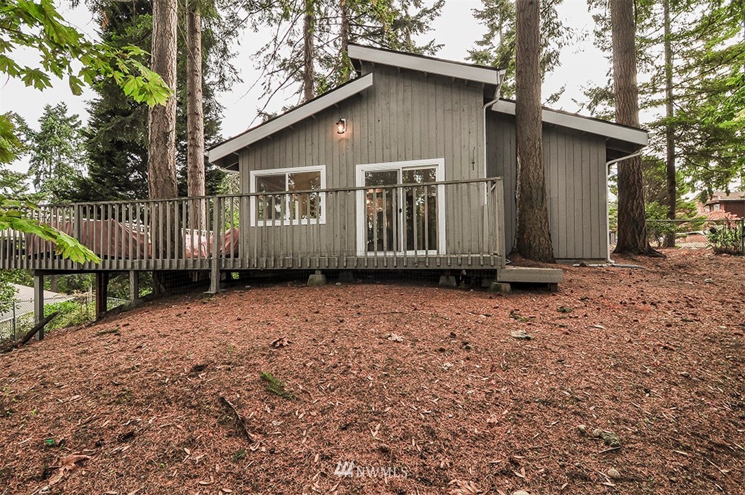12408 Southeast 98th Street Renton, WA 98056 - Photo 5 of 25