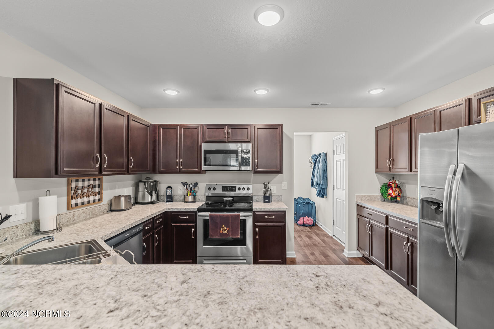 279 Quinn Store Road Beulaville, NC 28518 - Photo 21 of 54 21