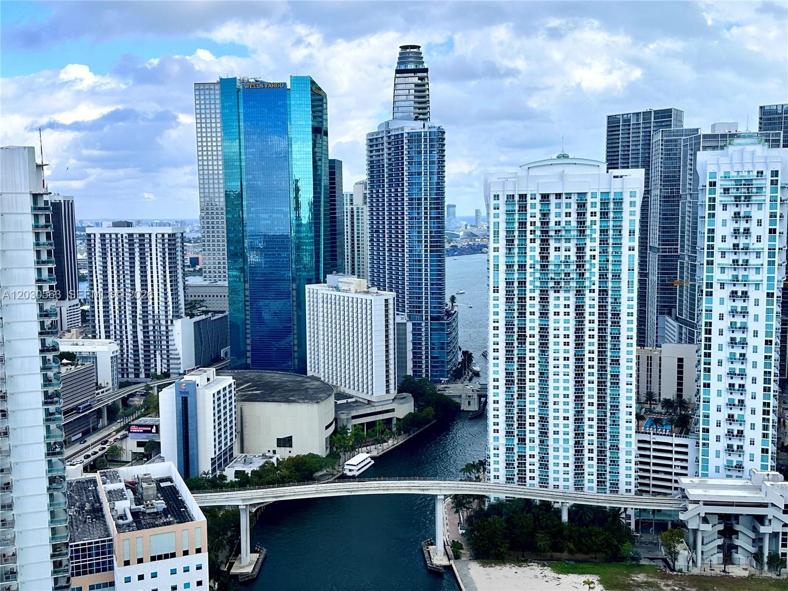 92 Southwest 3rd Street, Unit 4111 Miami, FL 33130 - Photo 38 of 50