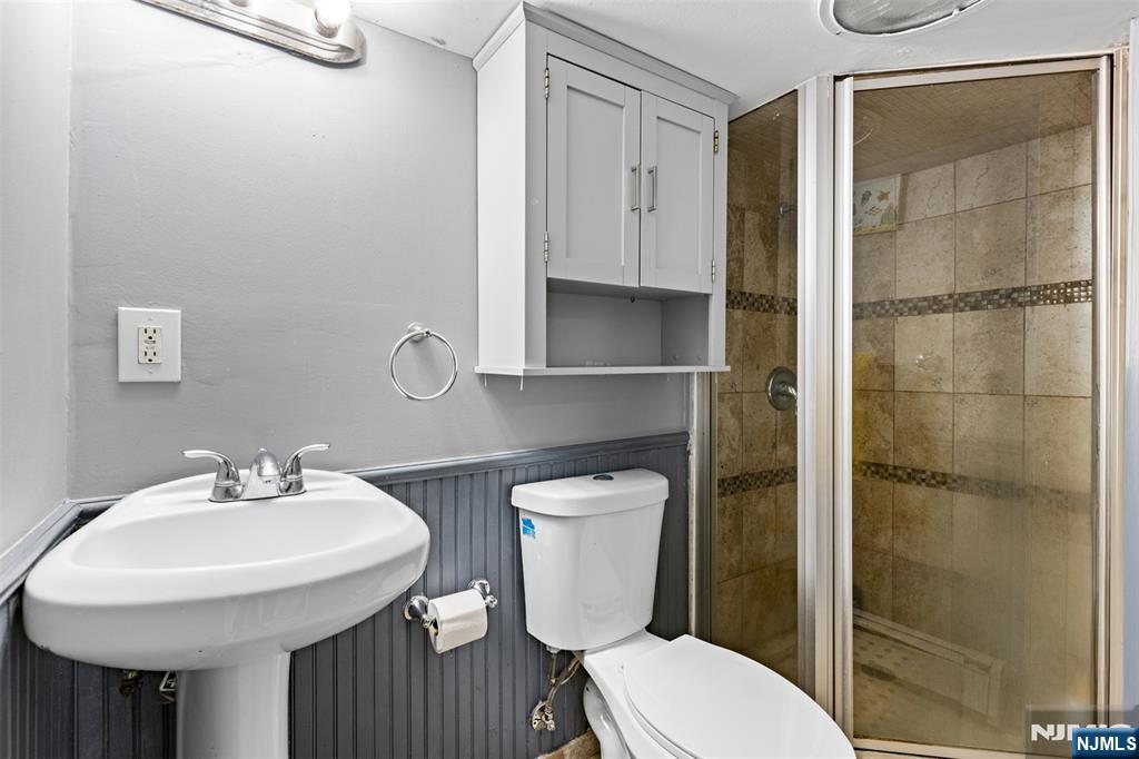 4 Patton Place Dumont, NJ 07628 - Photo 32 of 48