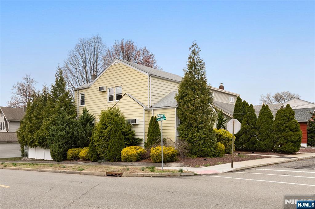 4 Patton Place Dumont, NJ 07628 - Photo 33 of 48
