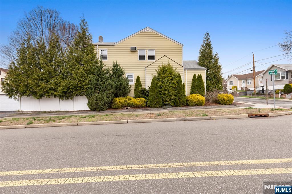 4 Patton Place Dumont, NJ 07628 - Photo 35 of 48