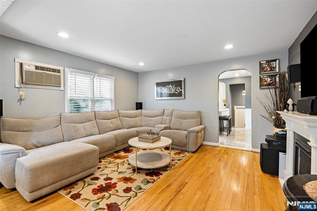 4 Patton Place Dumont, NJ 07628 - Photo 7 of 48