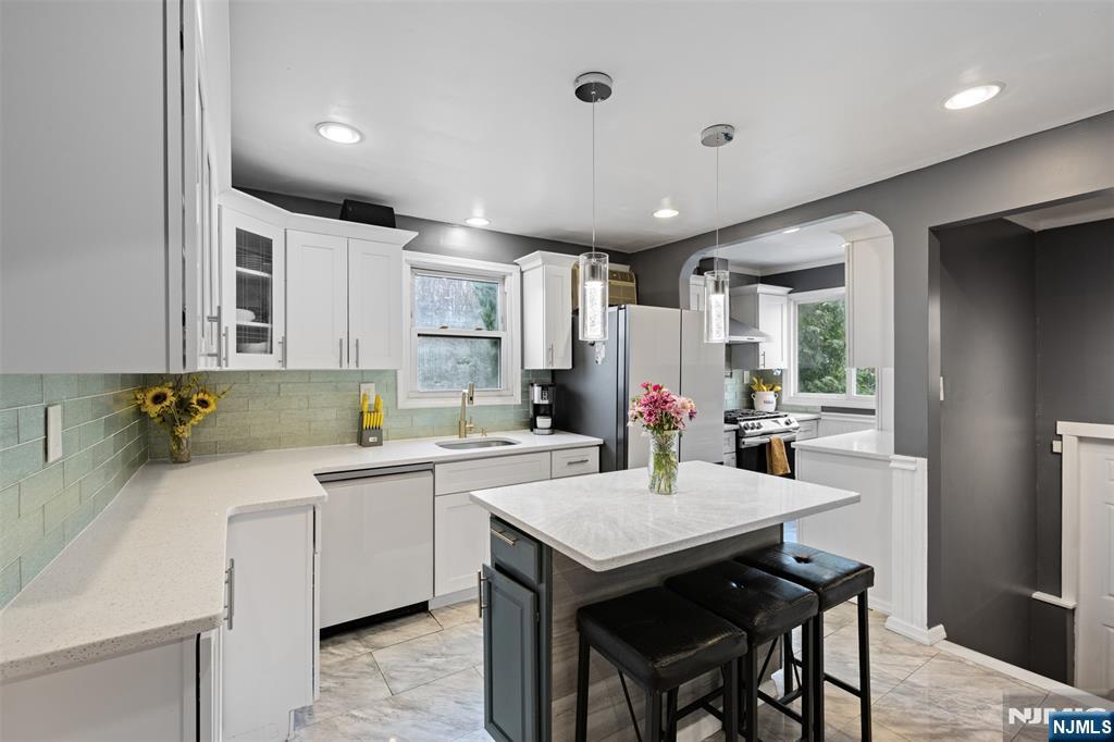 4 Patton Place Dumont, NJ 07628 - Photo 10 of 48