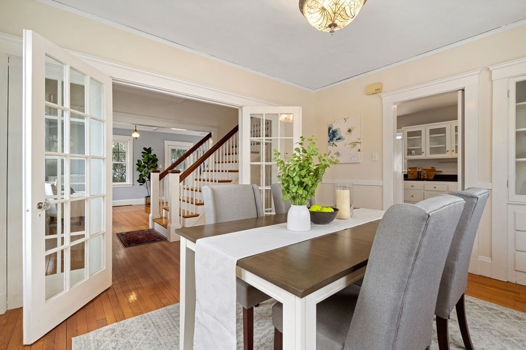 22 Ardmore Road Newton, MA 02465 - Photo 5 of 18 a workspace with furniture and window