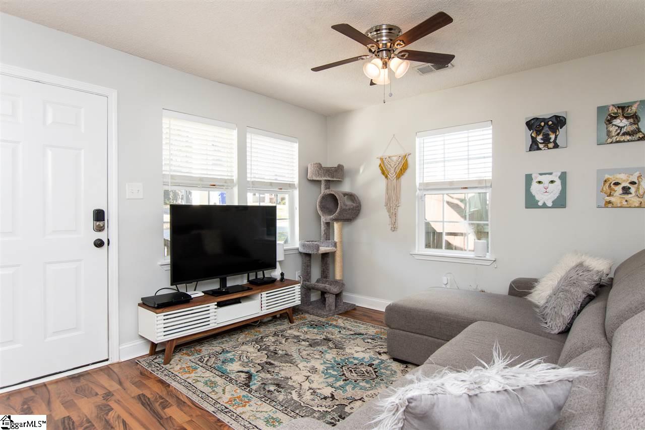 21 Palm Street Greenville, SC 29607 - Photo 4 of 27