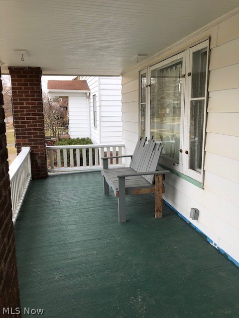 2489 Kingston Road Cleveland, OH 44118 - Photo 2 of 30 Gallery Image 2