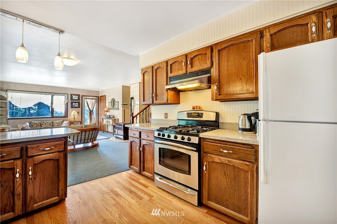 9375 Valley View Road Blaine, WA 98230 - Photo 8 of 25