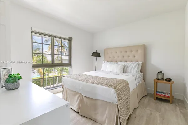 $640,000 | 290 Sunrise Drive, Unit 3F, Key Biscayne, FL 33149